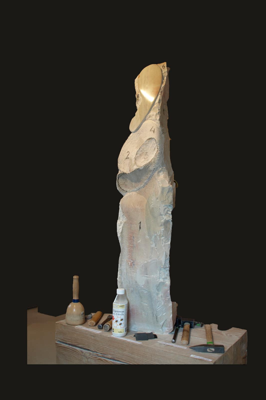 Aphrodite, marmer — vooraanzicht.